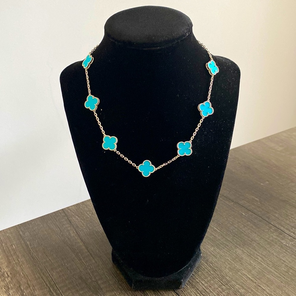 Turquoise color flower necklace